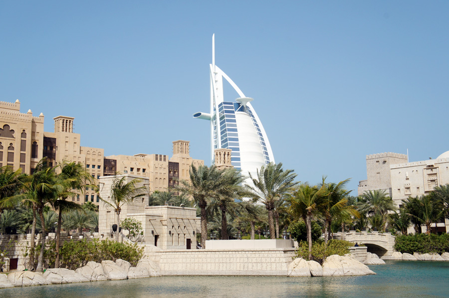 De Burj al Arab in Dubai, het enige zevensterren hotel van de wereld